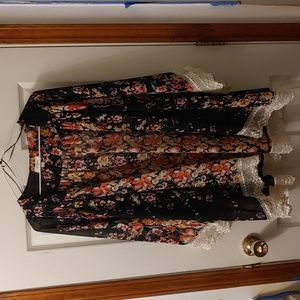 Umgee brand open duster. Size S-M